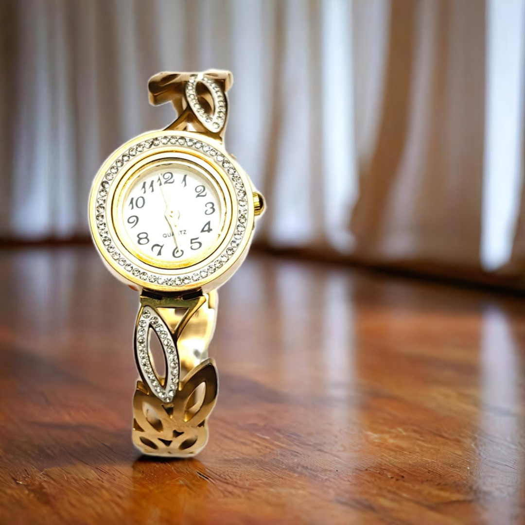 Alyra Band Women's Watch