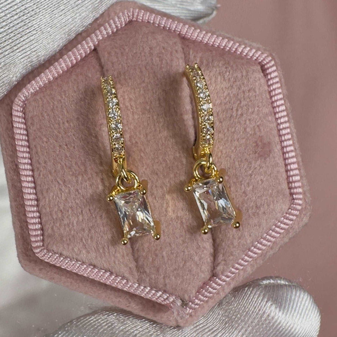 Emerald smooth Premium Earrings