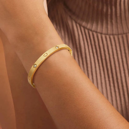 Regal Glow Bracelet