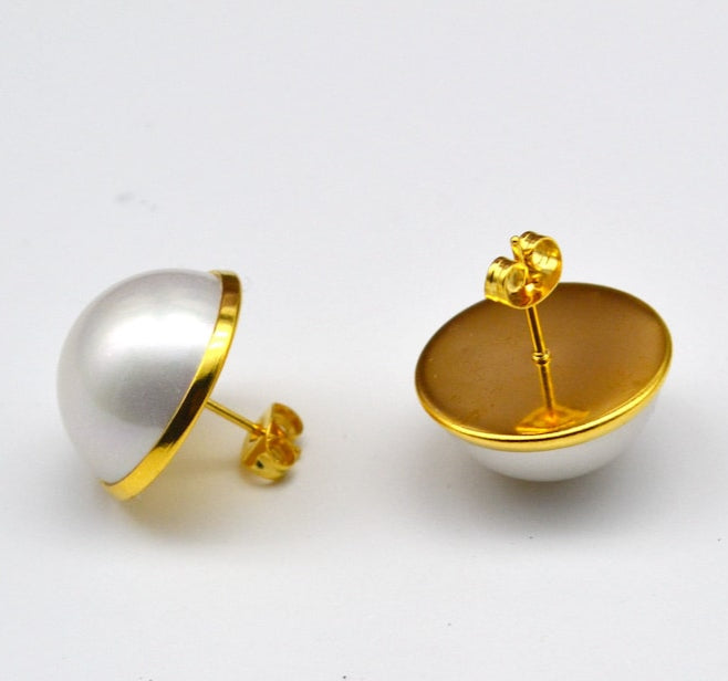 Moonlit White Earrings